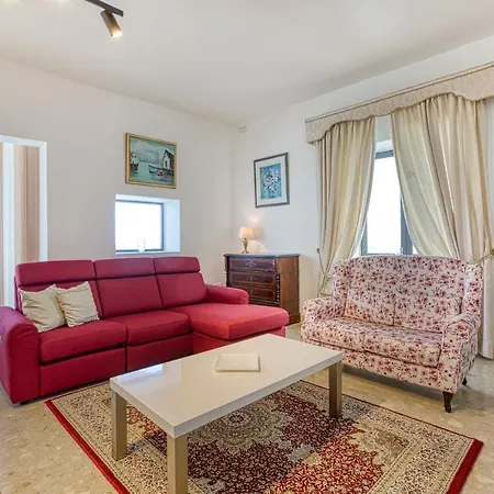 Apartament Tower Road Sliema, 4br With Sensational Views By 360 Estates